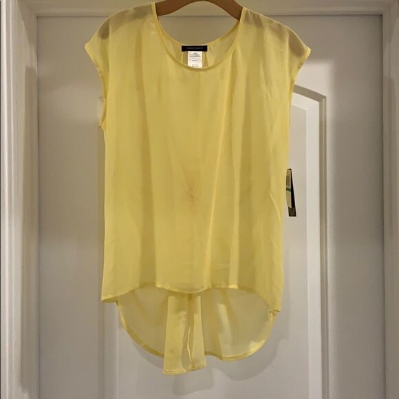 🎉Last deal🎉Urban Hearts yellow top🤩 - Picture 2 of 6